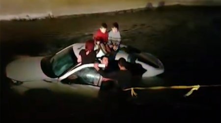 Beyləqanda avtomobil kanala düşdü &ndash; 4 nəfər&hellip; - VİDEO