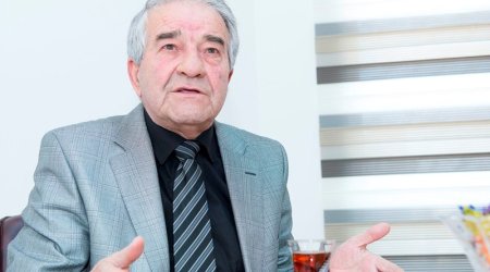 Seyran Səxavət: "Yazıçı Anar səhv edir&rdquo;