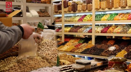 Süfrəmizə gələn &ldquo;ZƏHƏR&rdquo; &ndash; Çərəz və meyvə qurularına milçək dərmanı VURULUR? - VİDEO