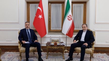 İran və Türkiyənin XİN başçıları regiondakı son vəziyyəti MÜZAKİRƏ ETDİLƏR