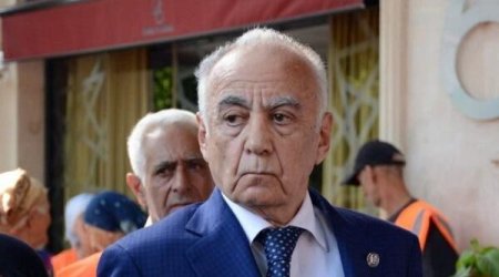 Hacıbala Abutalıbov Bakıdan köçüb, bu kənddə yaşayır