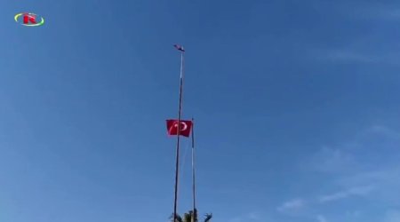 Türkiyənin Suriya ilə sərhəddində ölkə bayrağı endirildi - VİDEO