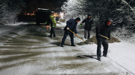 Ağsu dolaylarını buz bağladı – FOTO