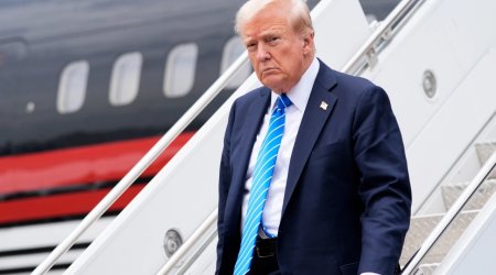 Tramp yenidən Sürixə uçdu – Təyyarəsini dəyişdilər