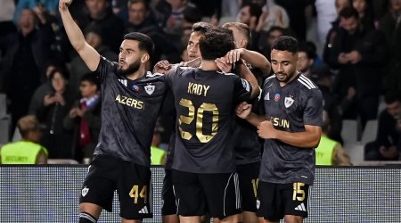 &ldquo;Qarabağ&rdquo; - &ldquo;Ayntraxt&rdquo; matçı BAŞLADI - VİDEO