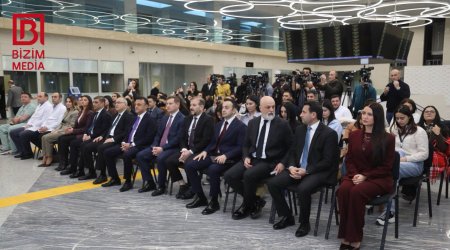 Tibbdə TARİXİ GÜN &ndash; Azərbaycanda ilk dəfə robotik əməliyyat İCRA olunub &ndash; FOTO