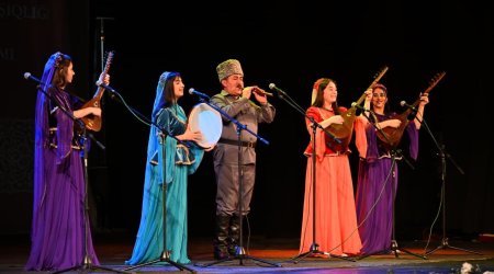 Şəhriyar adına Mədəniyyət Mərkəzində &ldquo;Qərbi Azərbaycan aşıqları&rdquo; konserti keçirilir - FOTO