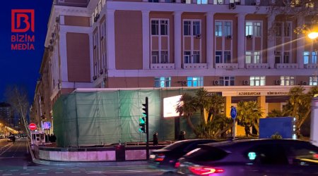 Bakının mərkəzindəki tarixi binada təmir işləri üçün icazə alınıb? &ndash; RƏSMİ AÇIQLAMA - VİDEO