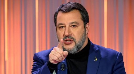 İtaliyalı nazir müavinindən Zelenskiyə: &ldquo;Dostum, müharibəni uduzursan, ləyaqəti itirirsən&rdquo;