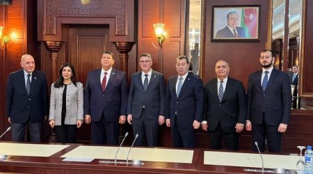 Gideon Saar Milli Məclisdə - FOTO