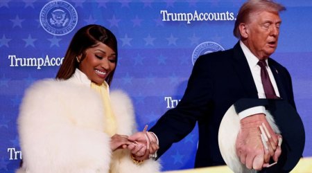 Tramp Niki Minaj kimi dırnaqlarını uzadacaq? - VİDEO