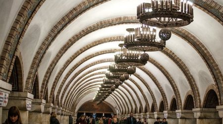 Kiyev metrosu fəaliyyətini DAYANDIRDI