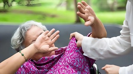 Bakıda kişi narkotik almaq üçün pul verməyən anasını döydü