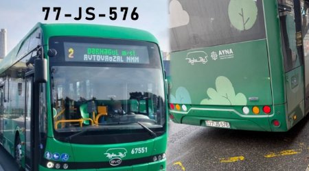 Paytaxt avtobusunda qeyri-adi ADDIM &ndash; &ldquo;BakuBus&rdquo;un sürücüsü mərsiyə SƏSLƏNDİRDİ &ndash; VİDEO