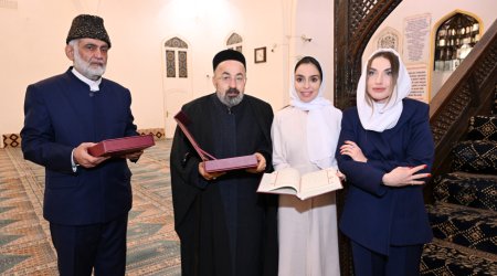 Onlara &ldquo;Qurani-Kərim&rdquo; hədiyyə olundu - FOTO