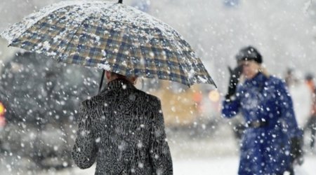 Sabah da Bakıya qar yağacaq - Yollar buz bağlayacaq