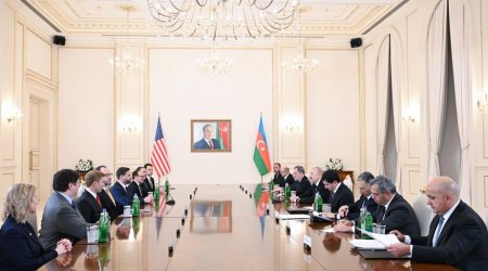 İlham Əliyevin ABŞ-ın Vitse-prezidenti ilə geniş tərkibdə görüşü KEÇİRİLDİ - FOTO/VİDEO