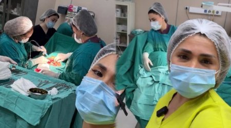 Aparıcını çəkiliş üçün əməliyyat otağına saldılar - Reklam naminə risk - VİDEO