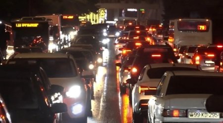 Sürücülərin DİQQƏTİNƏ: Bəzi yollarda tıxac var