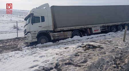 İran TIR-ı Ələt-Astara yolunda qəzaya düşdü &ndash; FOTO/VİDEO
