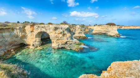 İtaliyada "Sevgililər Tağı" qayası UÇDU - FOTO