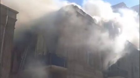 Bakıda yaşayış binasındakı yanğında 63 yaşlı qadın xəsarət alıb