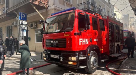 "Tarqovı"dakı binada yanğın hələ söndürülməyib