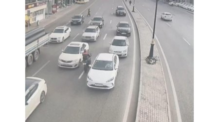 Bakıda &ldquo;avtoşluq&rdquo; edən motosiklet sürücüsü həbs edildi &ndash; VİDEO