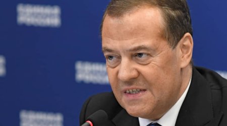 Medvedev: &ldquo;Ukrayna prezidenti nə qədər çox hakimiyyətdə qalsa, ölkənin ərazisi bir o qədər azalacaq&rdquo;