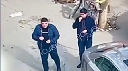 Tum çırtlayaraq işçilərə əziyyət edənlər işdən çıxarıldı - VİDEO