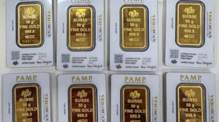 Bakı hava limanında qızıl əməliyyatı: "Xəstəyəm" deyib külçələri gizlətmək istədi