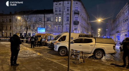 Rusiya Lvova zərbə endirdi - Ölən və yaralananlar var - FOTO