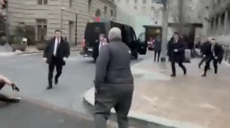 Prezidentin qaldığı hotelə hücum edənlər kimlərdir? - Qərb demokratiyasının əsl üzü - VİDEO