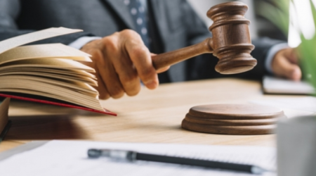 Azərbaycanda 6 bağlanmış bankın əmlakları hərraca çıxarılır