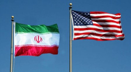 İran ABŞ-ın Bəhreyn və Küveytdəki bazalarını raketlə vurdu - VİDEO