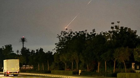 İran Dubay və Dohaya da ZƏRBƏ ENDİRİR - VİDEO