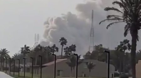 SON DƏQİQƏ! İran Səudiyyə Ərəbistanında neft emalı zavoduna zərbələr endirdi &ndash; VİDEO