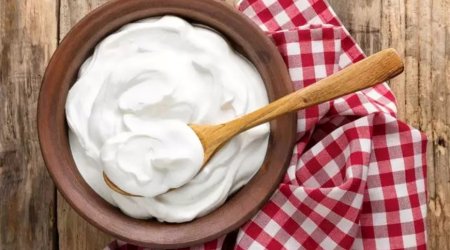 Qatığa 1 qaşıq töküb yeyin &mdash; Sümükləriniz dəmir kimi möhkəm olacaq