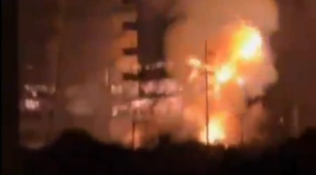 İran Dubayı raketlərlə vurdu - VİDEO