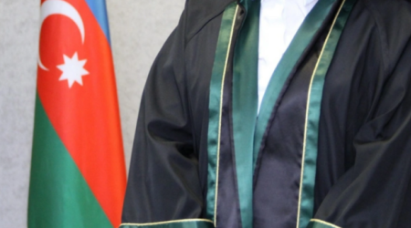 Azərbaycanda üç vəkil CƏRİMƏLƏNDİ