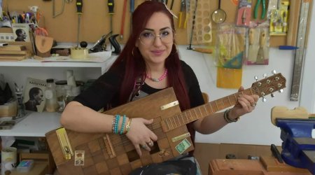 Türkiyədə yaşayan bu qadını siz də TANIYIN