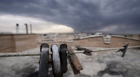 Tehran sakinləri: &ldquo;Nəfəs ala bilmirik&rdquo;