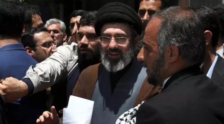 Müctəba Xameneinin andiçmə mərasimin yeri və vaxtı AÇIQLANDI