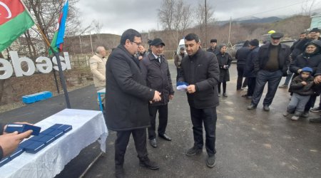 Qırımızı Bazarda daha 20 ailəyə evlərinin açarları təqdim olundu - FOTO