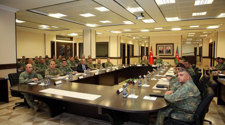 Türkiyə Ordusunun Quru Qoşunları komandanı Naxçıvanda - FOTO