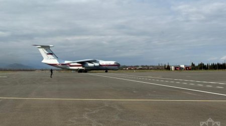 Rusiya təyyarəsi Lənkəran hava limanına endi: İrana humanitar yardım gətirib - FOTO