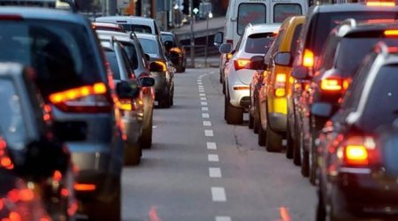 Bakının bəzi yollarında SIXLIQ VAR