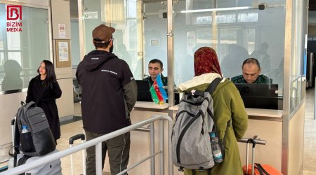 16 hindistanlı tələbə İrandan Azərbaycana təxliyə edildi &ndash; FOTO