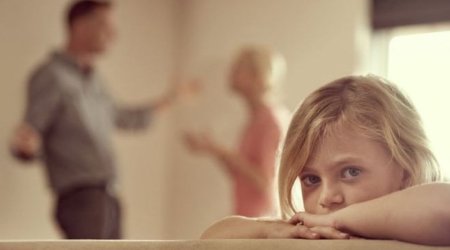 Uşağını döyən valideynlər CƏRİMƏLƏNƏCƏK