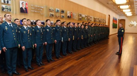 Elçin Quliyev bir qrup hərbi qulluqçunu TƏLTİF ETDİ - FOTO